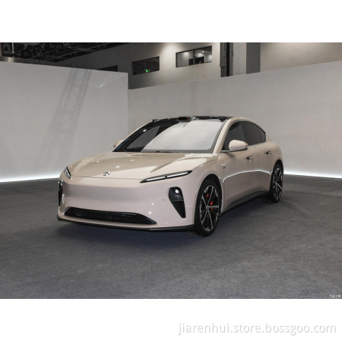 In stock Cina Luxury Electric Car Nio ET5 per la famiglia